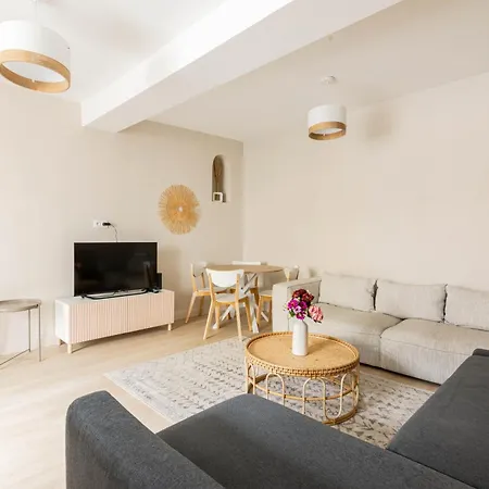 Апартаменты Luxurious 1 Bedroom Quartier De La Bastille Free Netflix