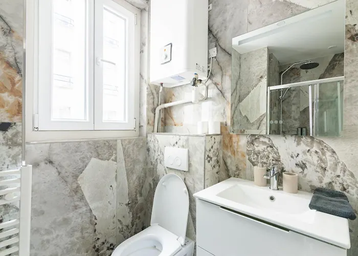 Luxurious 1 Bedroom Quartier De La Bastille Free Netflix Apartment *